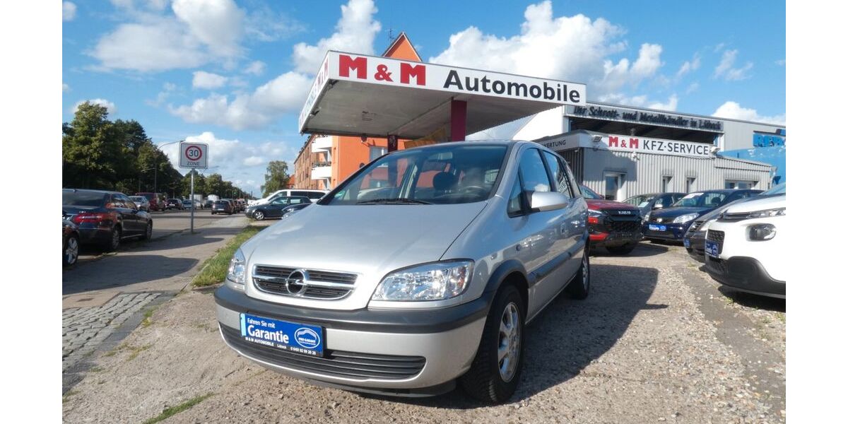 Opel Zafira 80.000 km 3.999 &euro; Lübeck 23554