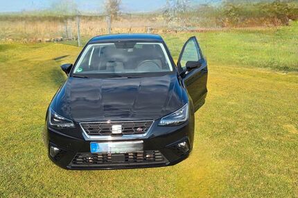 Seat Ibiza 82.800 km 14.900 &euro; Seligenstadt 63500