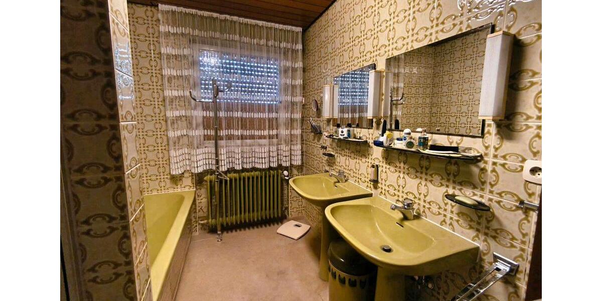 Einfamilienhaus Möckmühl - 8 Zimmer, 191 m&sup2;, 450.000&euro; | Angebot:25944615
