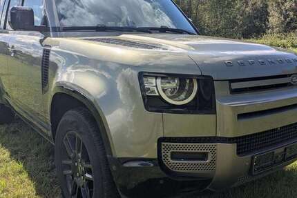 Land Rover Defender 17.100 km 71.900 € Trier 54294