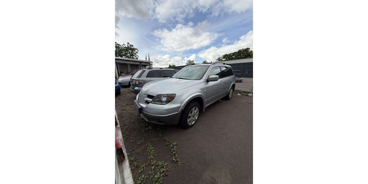 Mitsubishi Outlander 135.025 km 2.990 &euro; Leipzig 04229