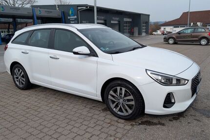 Hyundai i30 103.000 km 10.500 &euro; Simbach a.Inn 84359