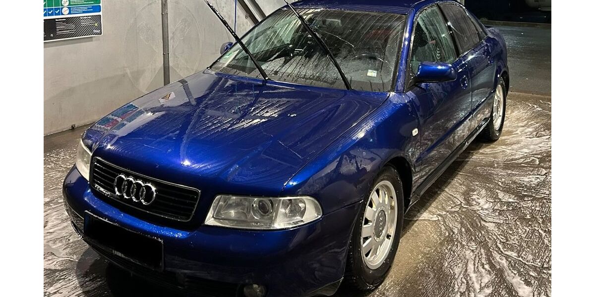 Audi A4 201.000 km 2.200 &euro; Willingen 34508