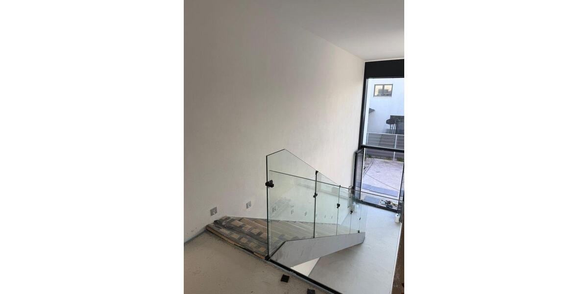 Etagenwohnung Wallersdorf - 3 Zimmer, 130 m&sup2;, 1.500&euro; | Angebot:26413769