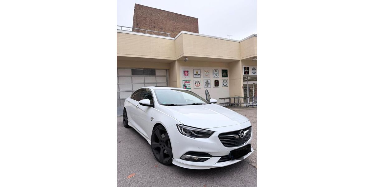 Opel Insignia 149.500 km 13.000 &euro; Wiesbaden 65195