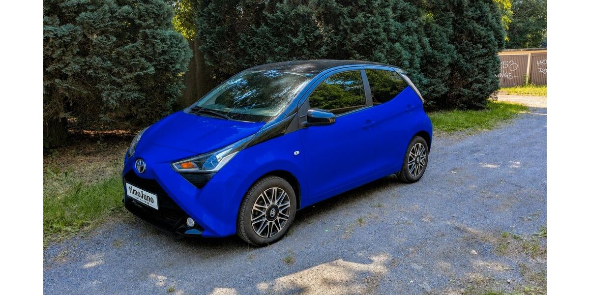 Toyota Aygo (X) 44.345 km 11.900 &euro; Dresden 01465