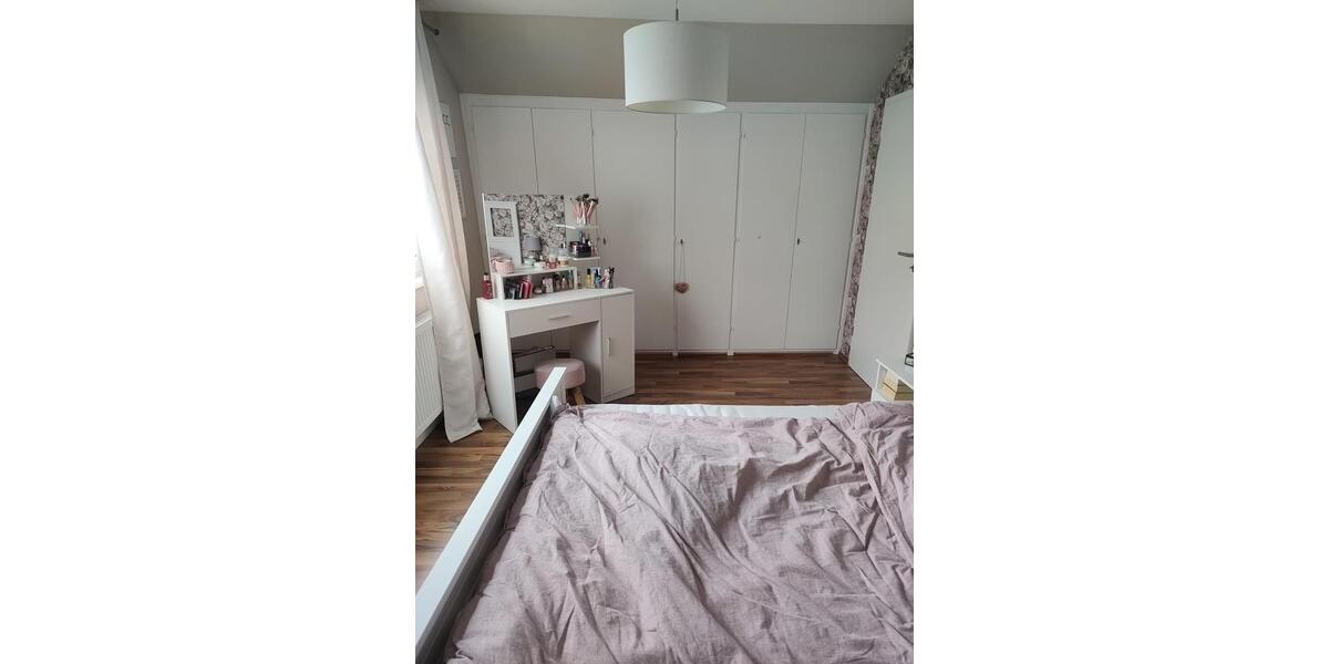 Dachgeschoßwohnung Linden - 2 Zimmer, 71 m&sup2;, 750&euro; | Angebot:26461803