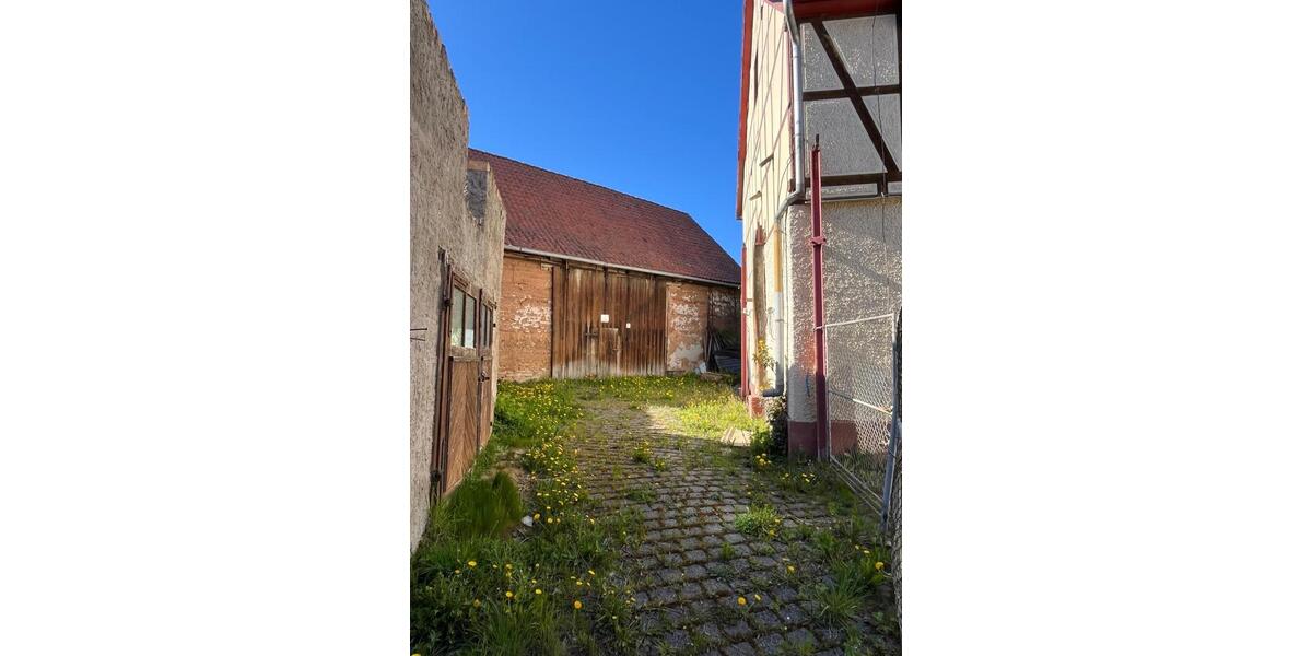 Bauernhaus, Landhaus Sangerhausen - 9 Zimmer, 150 m&sup2;, 95.000&euro; | Angebot:26665688