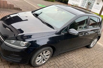VW Golf 28.000 km 13.500 &euro; Aalen 73430