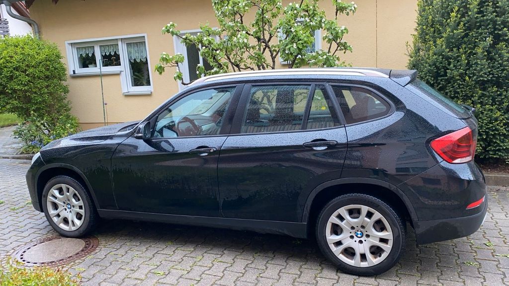 BMW X1 181.000 km 8.300 &euro; Jena 07749