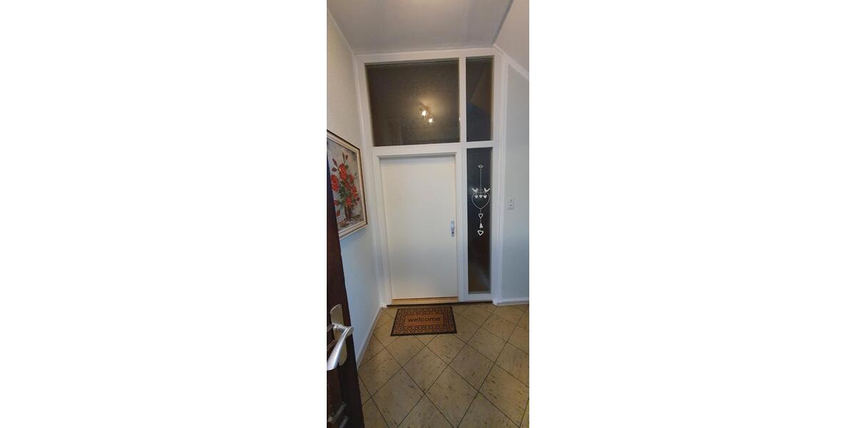 Hochparterre Bad Pyrmont - 4 Zimmer, 100 m&sup2;, 890&euro; | Angebot:26321761