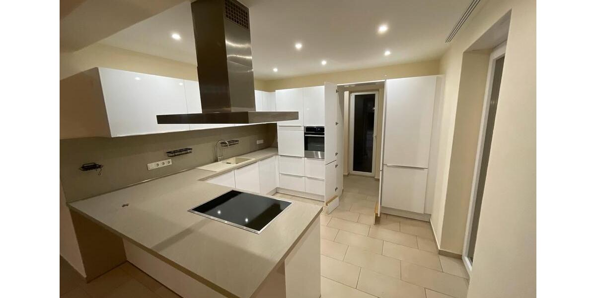 Einfamilienhaus Spangdahlem - 9 Zimmer, 260 m&sup2;, 499.000&euro; | Angebot:27227808