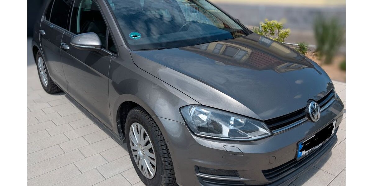 VW Golf 87.200 km 11.000 &euro; Mühlhausen 99974
