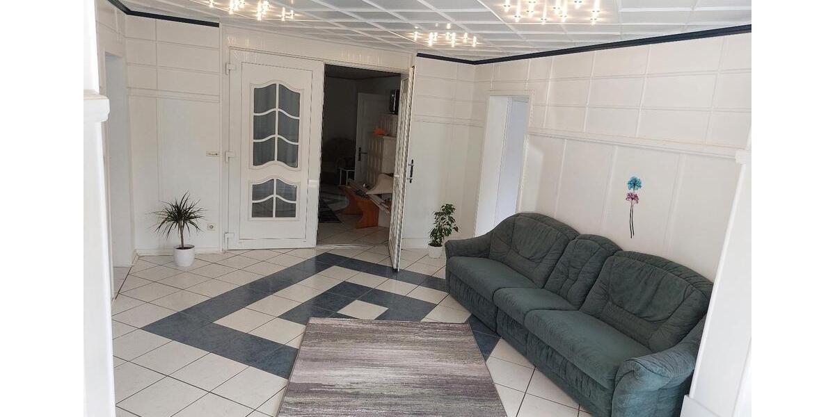 Etagenwohnung Stadtoldendorf - 2 Zimmer, 65 m&sup2;, 550&euro; | Angebot:26129892