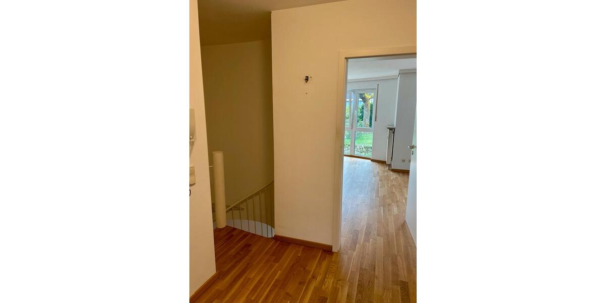 Terrassenwohnung Gauting - 2.5 Zimmer, 69 m&sup2;, 1.600&euro; | Angebot:26312146