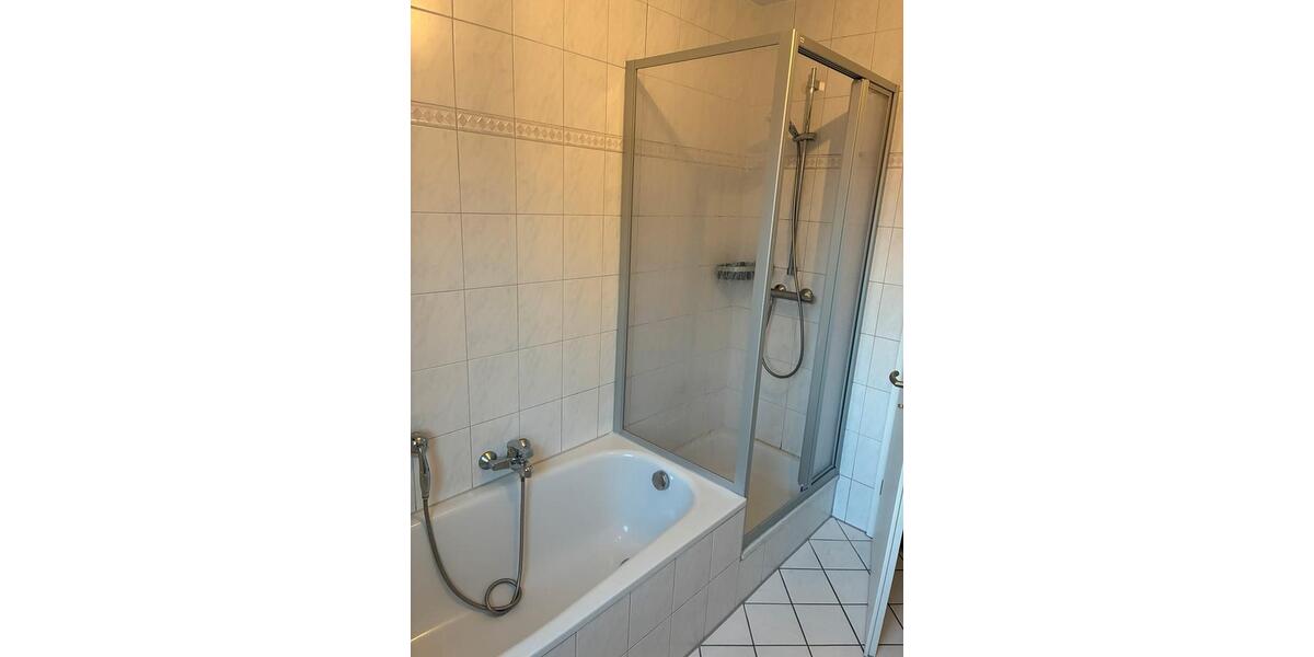 Etagenwohnung Westerstede - 3 Zimmer, 75 m&sup2;, 600&euro; | Angebot:26035199