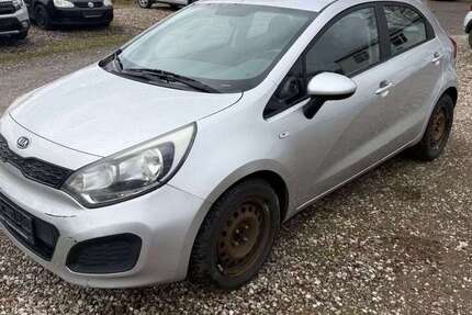 Kia Rio 250.000 km 1.400 &euro; Sangerhausen 06526