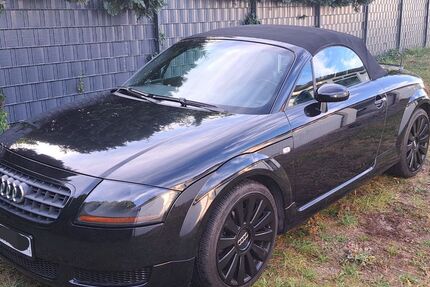 Audi TT 165.000 km 13.900 &euro; Falkensee 14612