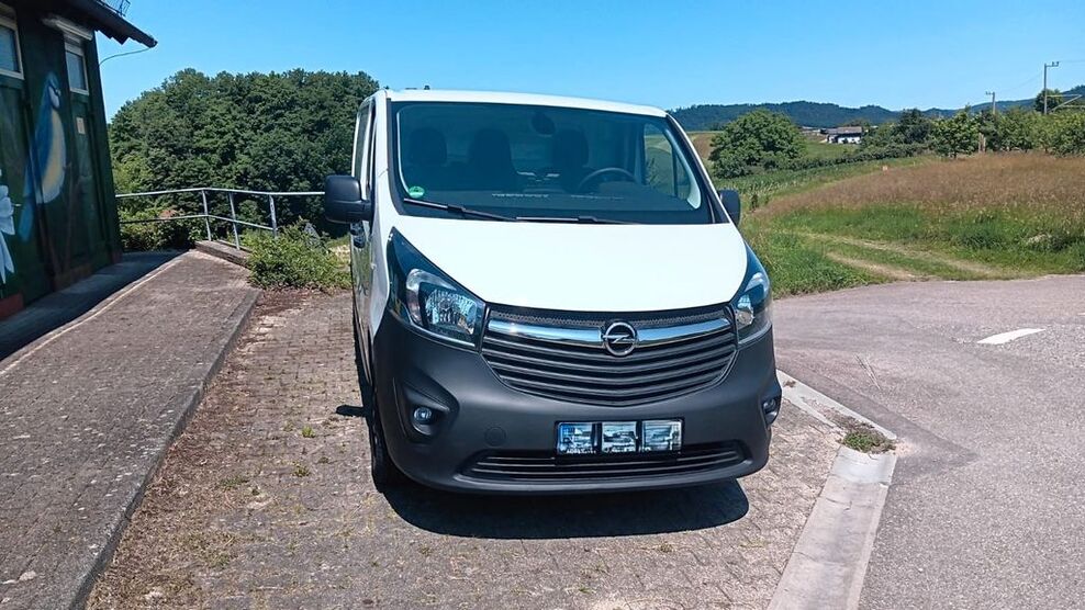 Opel Vivaro 160.106 km 10.600 € Gaildorf 74405