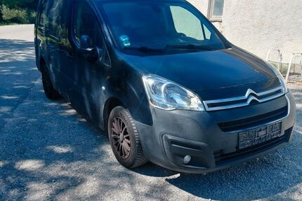 Citroen Berlingo 350.000 km 2.900 &euro; München 80999