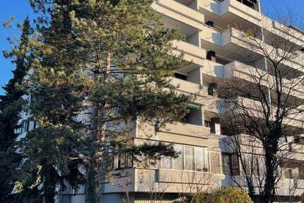 Gepflegte Wohnung - Schwimmbad und Sauna im Haus - im Augsburger Univiertel 2 zimmer