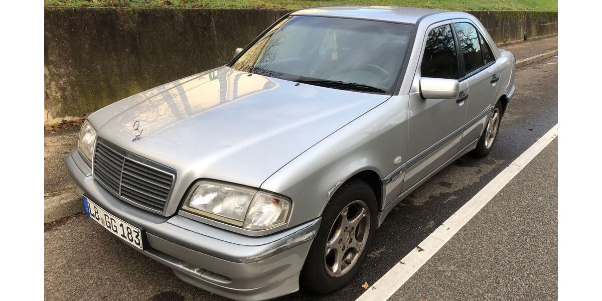 Mercedes-Benz C 180 121.500 km 2.900 &euro; Nuthetal 14558