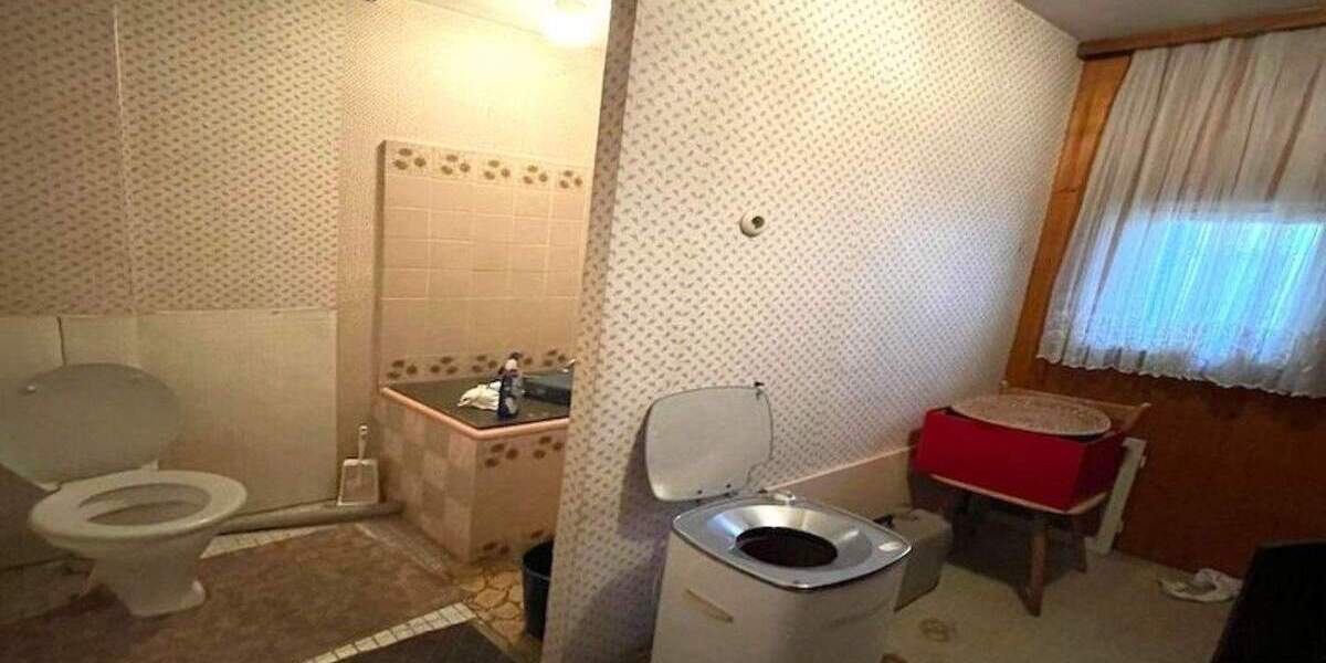 Mehrfamilienhaus, Wohnhaus Altdorf bei Nürnberg Altdorf - 6 Zimmer, 150 m&sup2;, 225.000&euro; | Angebot:25357572