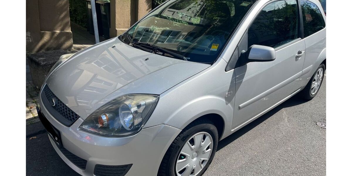 Ford Fiesta 106.000 km 1.999 € Mülheim an der Ruhr 45468