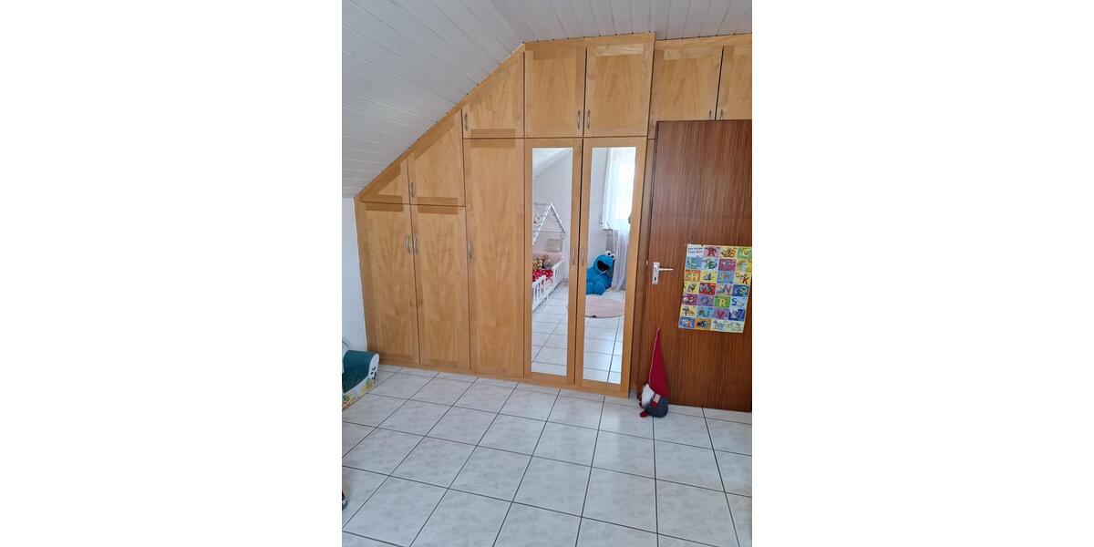 Dachgeschoßwohnung Ebersbach an der Fils - 2 Zimmer, 61 m&sup2;, 200.000&euro; | Angebot:24838456