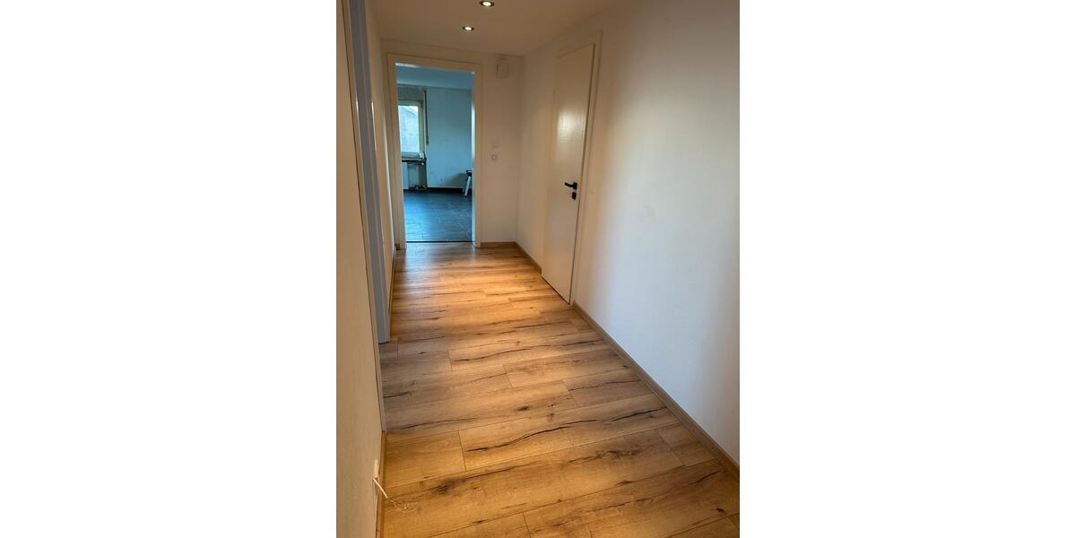 Dachgeschoßwohnung Willebadessen - 2.5 Zimmer, 78 m&sup2;, 650&euro; | Angebot:26645996