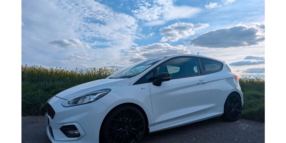 Ford Fiesta 113.000 km 10.990 &euro; Blankenheim 53945