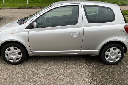 Toyota Yaris 129.500 km 2.750 &euro; Freiburg 79104