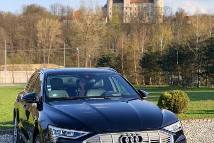 Audi e-tron 84.500 km 26.000 &euro; Krakow 30-37