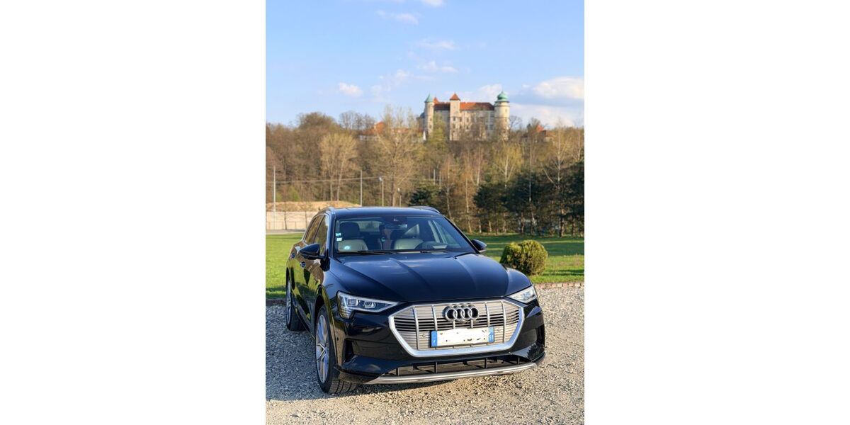 Audi e-tron 84.500 km 26.000 &euro; Krakow 30-37