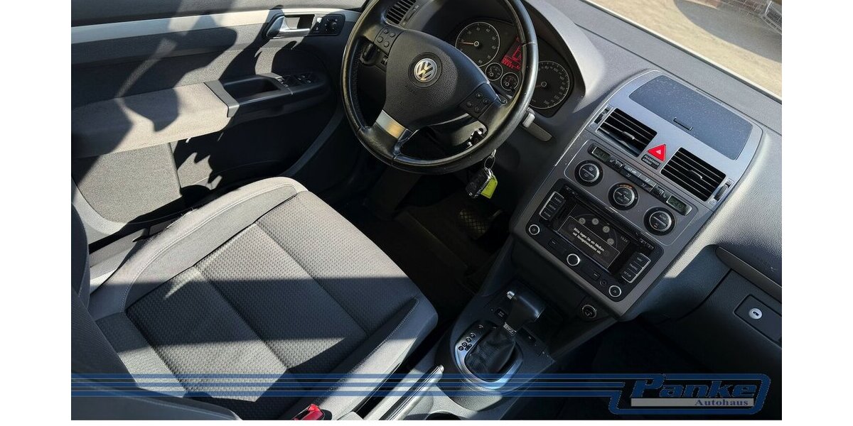 VW Touran Freestyle 1.4 DSG*SHZ*AHK*PDC*AUX* 193.614 km 4.990 &euro; Berlin 13187