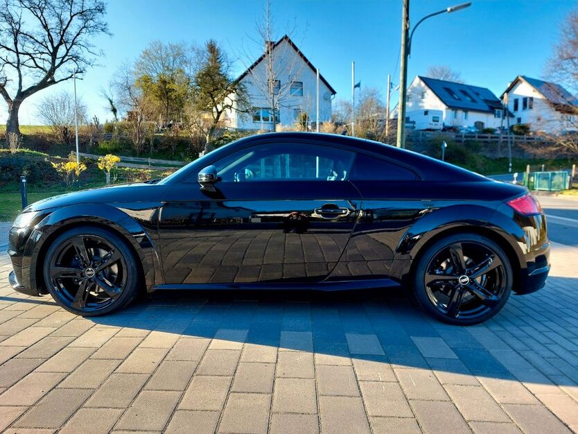Audi TT 198.850 km 15.000 € Balve 58802