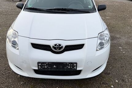 Toyota Auris 180.213 km 3.150 € Erbach 89155