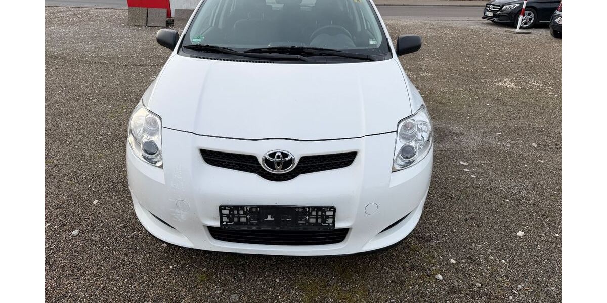 Toyota Auris 180.213 km 3.300 € Erbach 89155