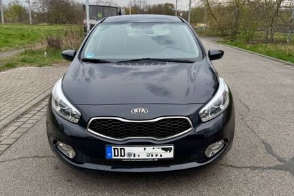 Kia ceed / Ceed 106.000 km 6.249 &euro; Dresden 01279
