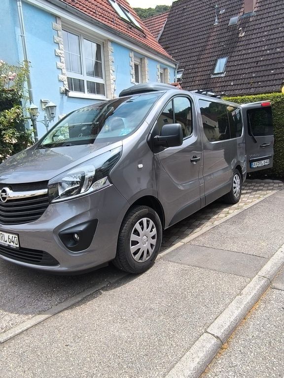 Opel Vivaro 170.000 km 18.000 € Hamm 59071