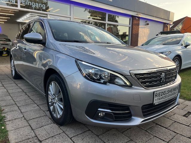 Peugeot 308 117.504 km 12.980 &euro; Zeven 27404