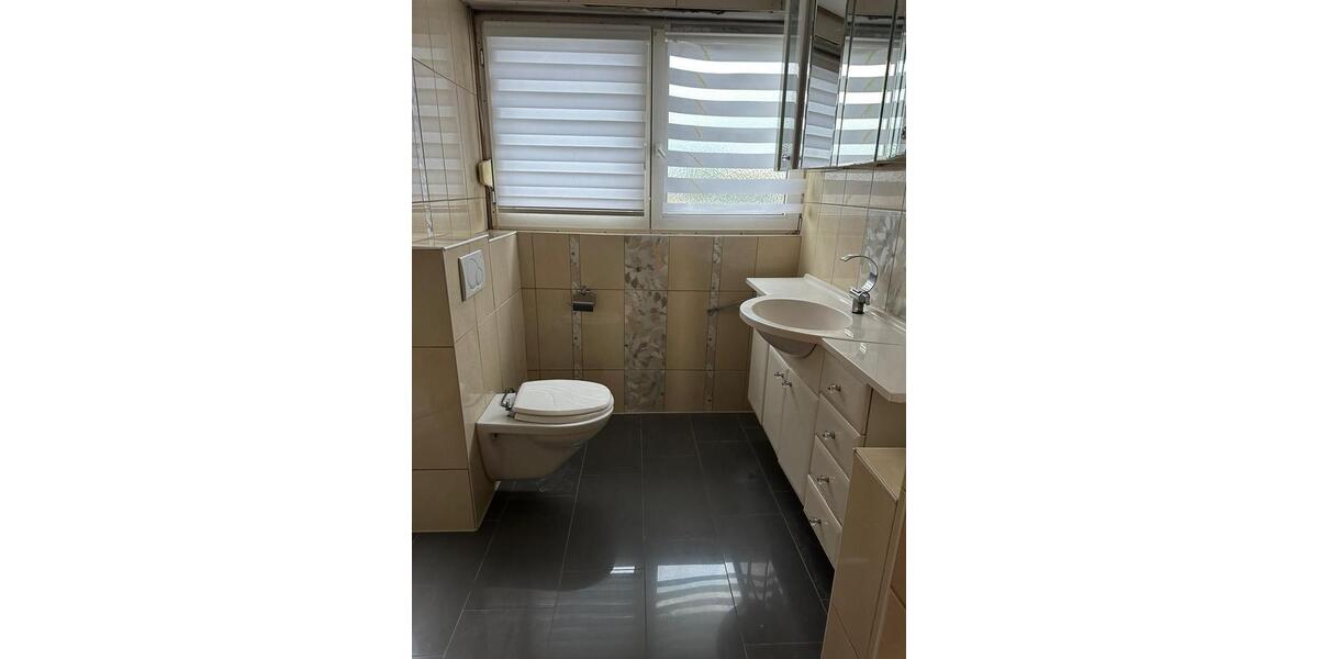 Einfamilienhaus Mannheim Käfertal - 5 Zimmer, 160 m&sup2;, 2.000&euro; | Angebot:26653114