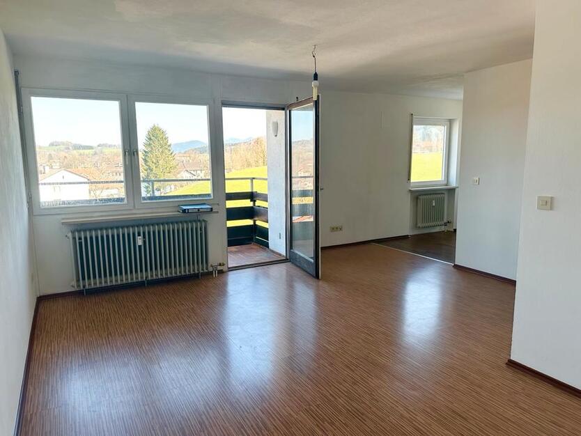 Helle Wohnung zentral in Miesbach zu vermieten
