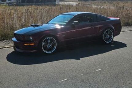 Ford Mustang 121.000 km 19.500 &euro; Albertshofen 97320