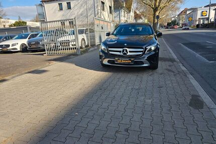 Mercedes GLA 220