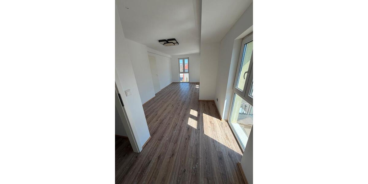 Etagenwohnung Hildburghausen - 3 Zimmer, 110 m&sup2;, 900&euro; | Angebot:26068794