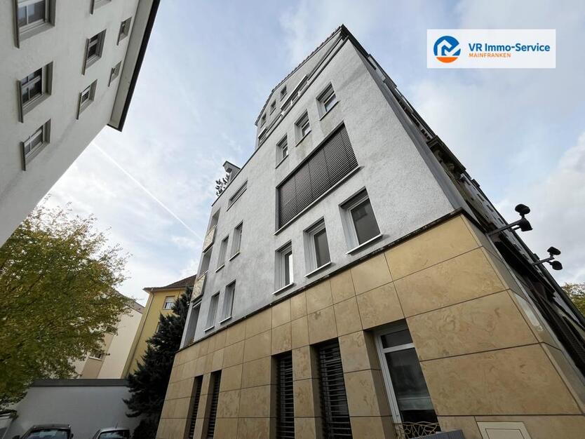 Exklusives Wohnen in Bestlage von Würzburg – Stilvolle 4-Zimmer-Stadtwohnung mit Komfort und Charme zimmer