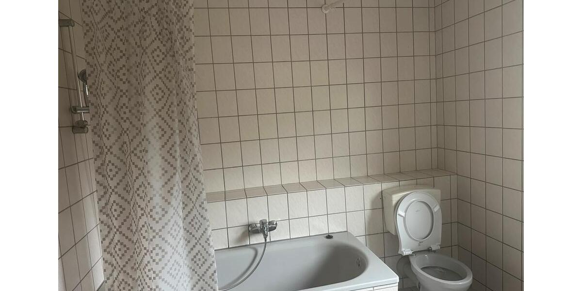 Dachgeschoßwohnung Losheim am See - 3 Zimmer, 100 m&sup2;, 800&euro; | Angebot:26582144