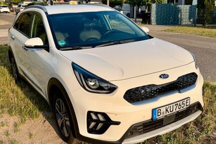 Kia Niro 132.000 km 15.600 &euro; Berlin 12621