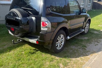 Mitsubishi Pajero 319.000 km 8.000 &euro; Neubrandenburger 17033